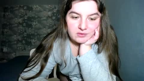 Elanis online show from January 17, 5:30 pm