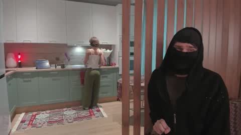 ELA 3 online show from February 27, 6:39 am