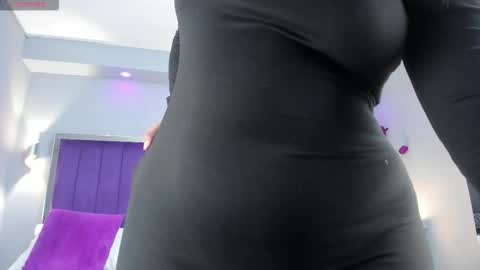 Ela online show from November 7, 5:10 am