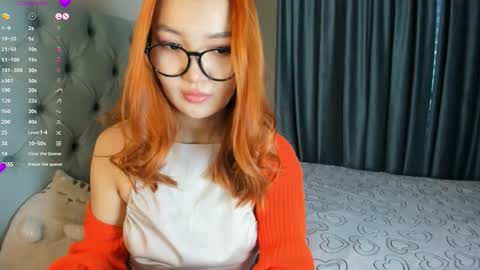 Snapshot of elarahaze chatting on September 21, 6:39 am Elara online show from September 21, 6:39 am