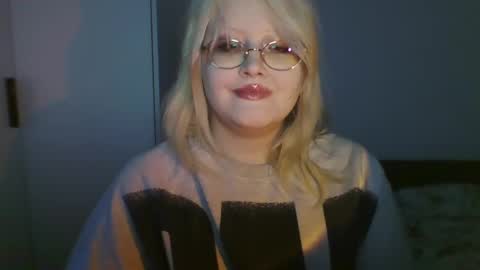 elayne_sweet online show from June 6, 7:03 am