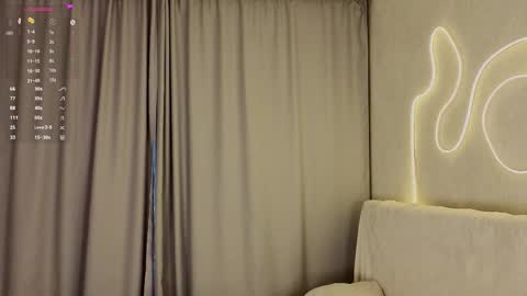 Mia online show from November 8, 4:26 am