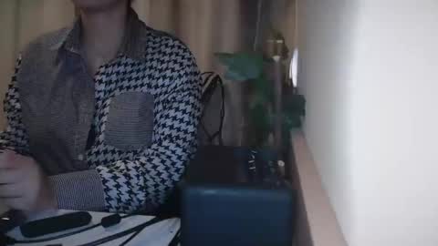 Julia Follow me on Onlyfansju grosroberts online show from February 2, 10:35 am