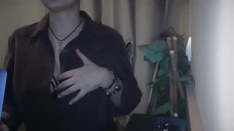 Julia Follow me on Onlyfansju grosroberts online show from March 9, 9:14 pm