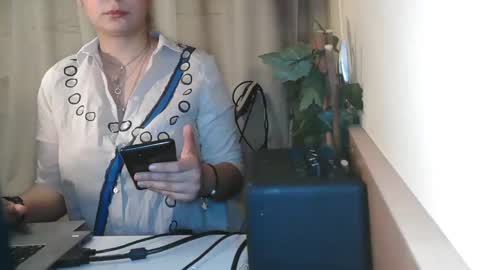 Julia Follow me on Onlyfansju grosroberts online show from February 4, 1:06 pm