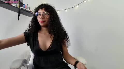 elektra_williams online show from January 8, 4:44 am