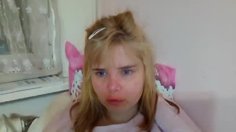 Elena online show from February 6, 5:59 pm