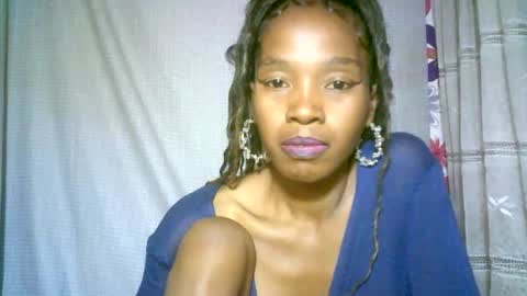 Snapshot of elenah0123 chatting on February 14, 5:41 am elenah013 online show from February 14, 5:41 am