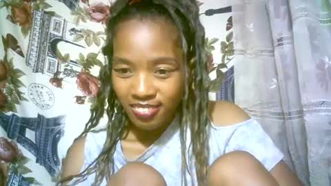 Snapshot of elenah0123 chatting on March 3, 9:55 am elenah013 online show from March 3, 9:55 am