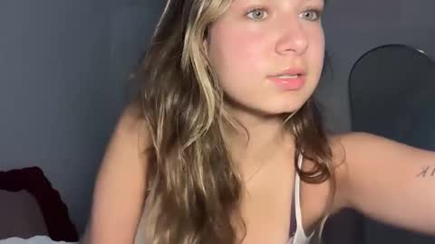 Elena online show from March 14, 2:21 pm