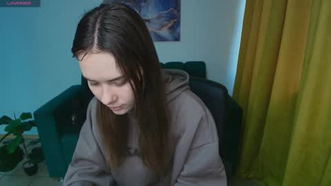 Snapshot of elenaoconar chatting on February 26, 6:40 am elenaoconar online show from February 26, 6:40 am