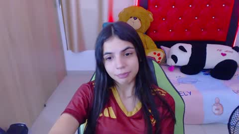 agnes online show from February 3, 9:39 pm