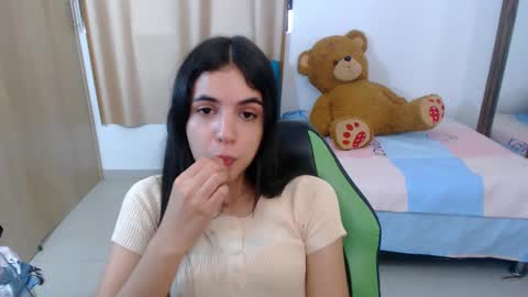 agnes online show from March 11, 5:57 pm