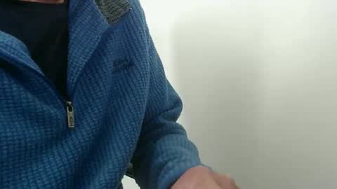 Snapshot of elfyonee chatting on October 1, 10:03 am elfyonee online show from October 1, 10:03 am