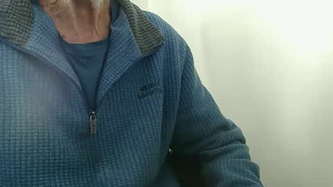 Snapshot of elfyonee chatting on October 15, 12:06 pm elfyonee online show from October 15, 12:06 pm