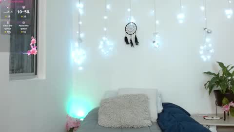 Eliza online show from October 4, 4:54 am