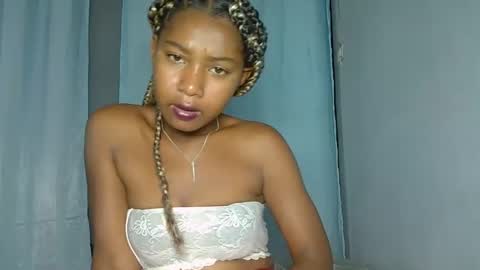 elia011 online show from January 18, 12:36 pm