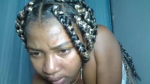 elia011 online show from January 19, 12:17 pm