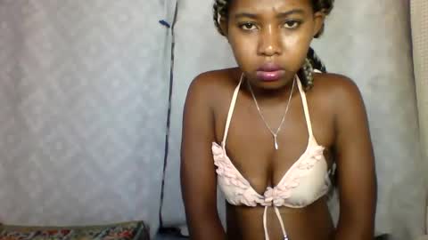 elia011 online show from January 22, 5:59 am