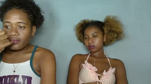 elia011 online show from February 8, 12:06 am