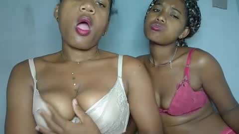 elia011 online show from January 24, 12:09 am