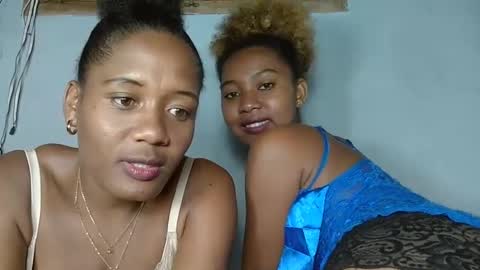 elia011 online show from February 4, 5:23 pm