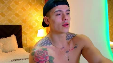 Elian online show from March 20, 10:59 pm