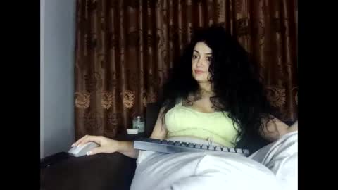 eliebullet online show from November 6, 11:30 pm