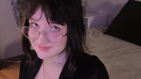 Ellie online show from November 8, 5:32 am