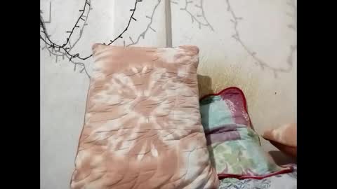 elimposstor online show from April 4, 12:45 pm