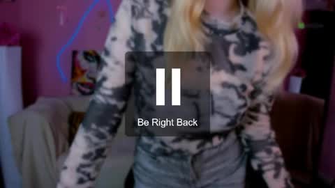 Elin online show from May 11, 12:34 pm