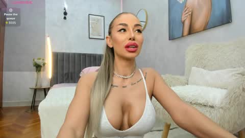 Elina online show from April 5, 6:10 am