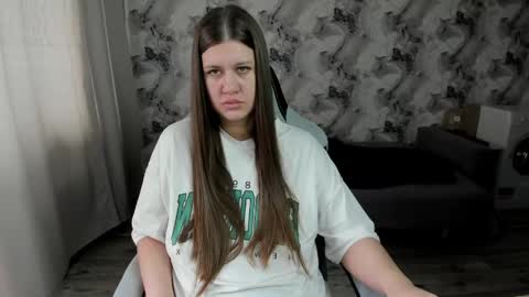 Aletta Oushen online show from April 16, 9:53 am