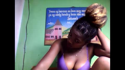 elisabeth2525 online show from February 12, 2:35 am