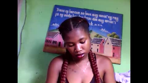 elisabeth2525 online show from February 3, 11:58 pm