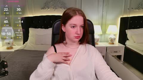 your sweet Lisa online show from June 4, 4:18 am