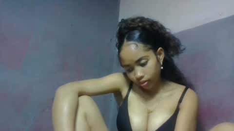 elisabethee online show from April 8, 11:52 pm