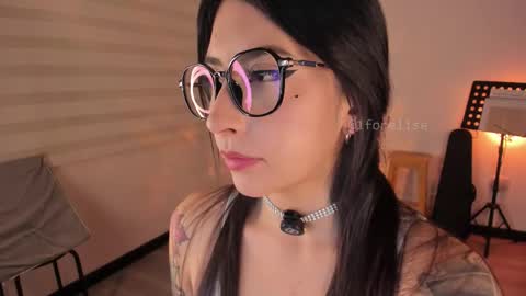 Eli online show from February 11, 1:42 am