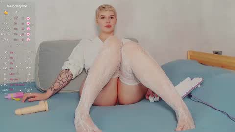 elise_day online show from July 8, 1:25 pm