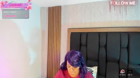 ELISE LEYTON online show from January 12, 8:27 pm