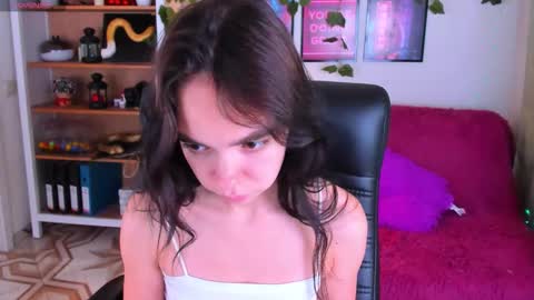 Elise online show from September 17, 3:48 pm
