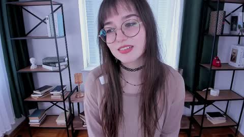 Elis online show from April 12, 8:51 am