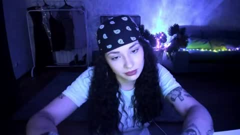 Eliss online show from July 17, 3:36 pm