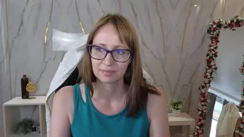 Elizabeth online show from July 12, 9:01 am
