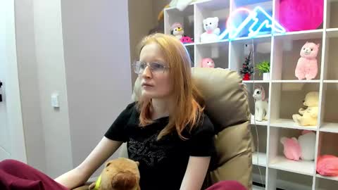 Elizabeth online show from January 30, 8:32 am