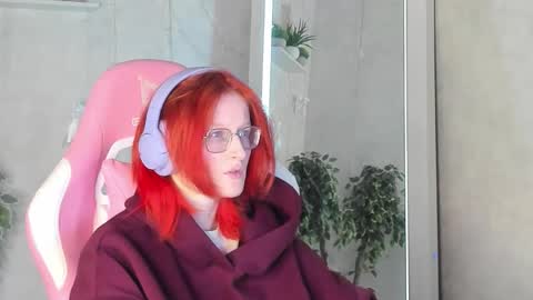 Elizabeth online show from January 7, 1:10 am