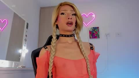 Eli  online show from November 13, 10:18 am