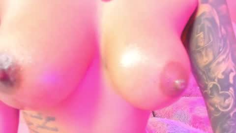 Snapshot of elizabeth_roman chatting on March 11, 6:19 am Montserrath online show from March 11, 6:19 am