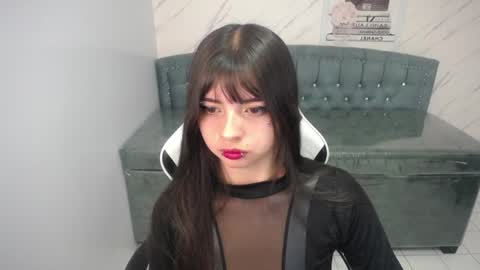 Elizabeth online show from June 30, 1:10 pm