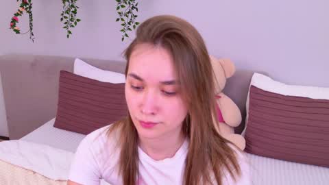 Elizabeth online show from February 28, 7:46 pm